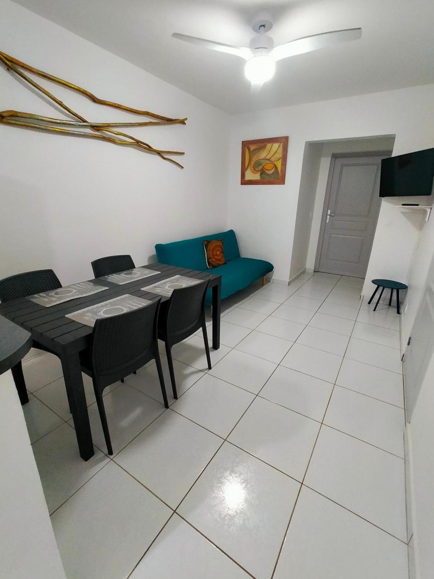 Les Naiades Apartment Goyave Exterior photo